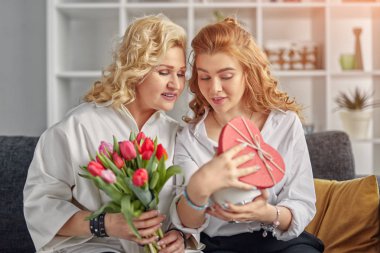 Anne ve kızı açılış hediyesi