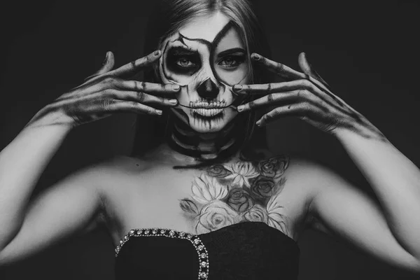 Pretty female with scared makeup and body art — Stock Photo, Image
