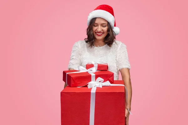 Happy lady receiving Christmas presents — Φωτογραφία Αρχείου