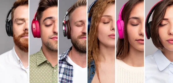 Jóvenes relajados escuchando música con auriculares — Foto de Stock