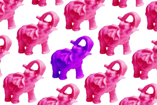 çift renkli arka plan üzerinde izole pembe filler deseni