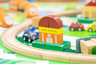 Tren Istasyonu ahşap oyuncak modeli oyun set okul öncesi kapalı oyun için eğitim oyuncakları