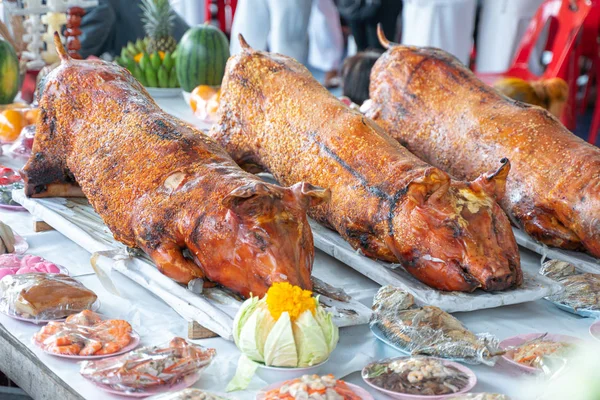Cerdos Asados Cocinados Sobre Carbones Calientes Cerdo Parrilla Fuego — Foto de Stock