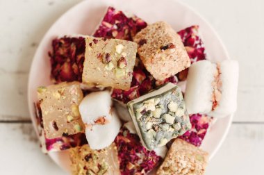 Çeşitli Türk lezzetleri, üst görünümü. Arap tatlısı