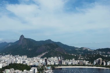 Rio de Janeiro; Brezilya - 12 Şubat 2019: Rio de Janeiro 'daki Sugarloaf Dağı' ndan havadan görüş