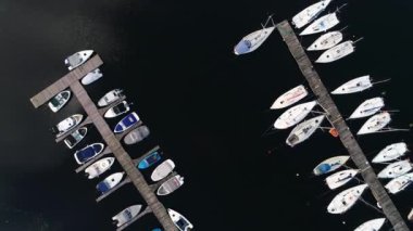 İstasyon tekneler ile. Hava anket