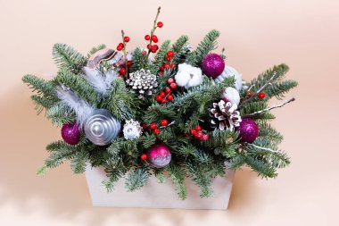 Noel buket köknar ağacı ve Kuru çiçekler