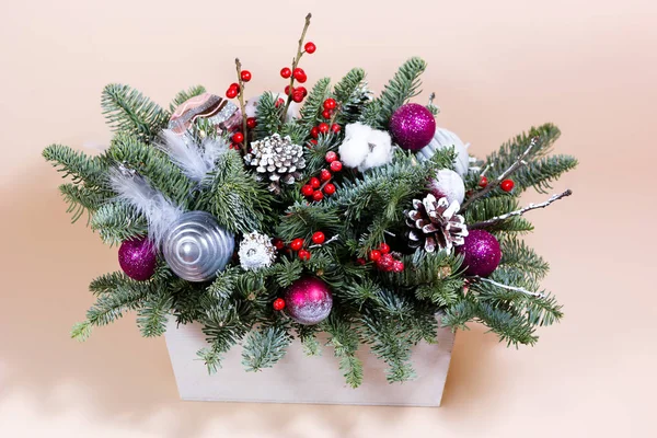 Noel buket köknar ağacı ve Kuru çiçekler