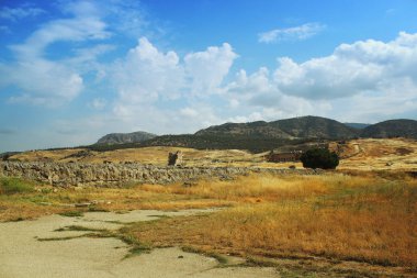 Hierapolis antik tiyatroda. Görünümü, Türkiye, Pamukkale önü.
