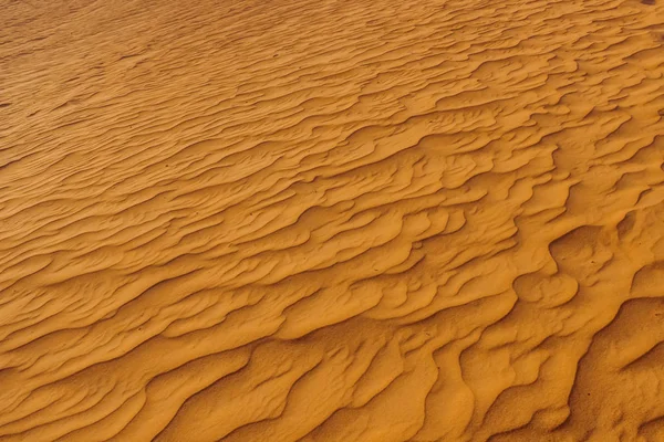 Piaszczyste wydmy pustyni z bliska. Dubaj 2019 w Dubaju — Zdjęcie stockowe