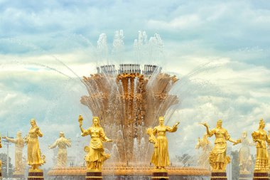 VDNKH, Moskova, Rusya'da ulusların dostluk çeşmesi.