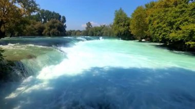 Manavgat şelalesi 2019 yaz sezonunda. Yavaş çekim