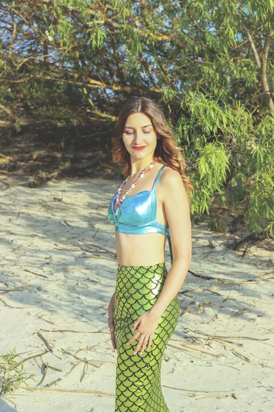 Young beautiful mermaid woman close up on the sea coast. Cosplay mermaid — Stock Photo, Image