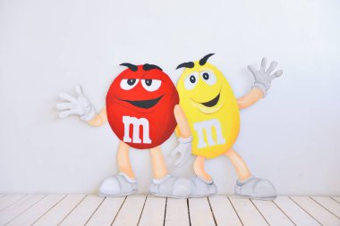 Doğum günü dekor. pasta, tatlı, markalı dekor M ve M. fotoğraf oturumu Studio. şeker çubuğu