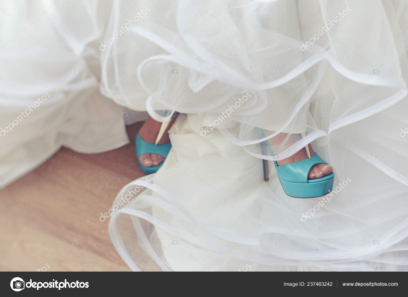 turquoise shoes wedding