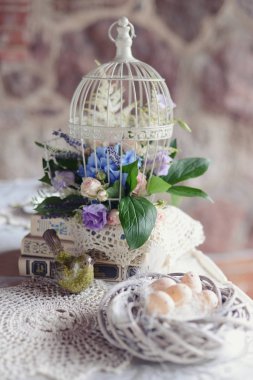 bir kuş ve bir yuva tatil dekorasyon rustik tarzı ile bir kafes düğün dekor buket çiçek çiçek aranjman