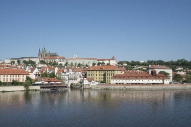 Prague, Çek Cumhuriyeti. Mayıs 2018. panoramik kale ve St. Vitus Katedrali Prag, Çek Cumhuriyeti