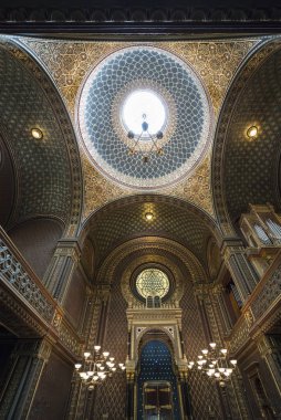  Prague, Çek Cumhuriyeti. Mayıs 2018. İspanyol sinagog Prag, Çek Cumhuriyeti için iç dekorasyon