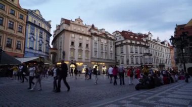 Prague, Çek Cumhuriyeti. Mayıs 2018. Eski Şehir Meydanı günbatımı, Prague, Çek Cumhuriyeti için genel bakış