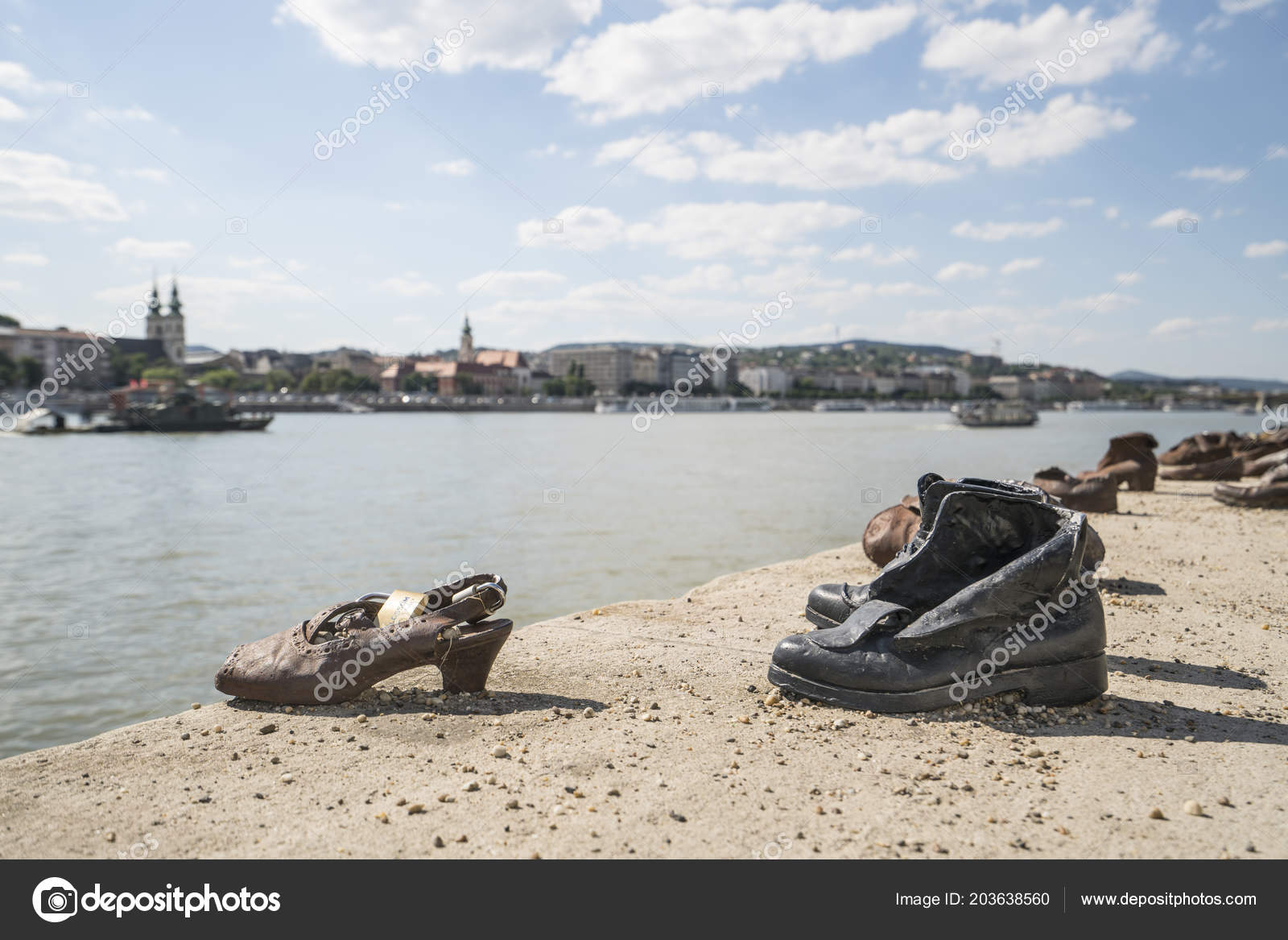 2018 Hongrie Chaussures Juillet Danube Budapest Mémorial Sur kZOPTXiu