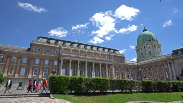 ブダペスト ハンガリー 2018 ハンガリー国立ギャラリーの建物はブダペスト ハンガリーでのビュー — ストック動画