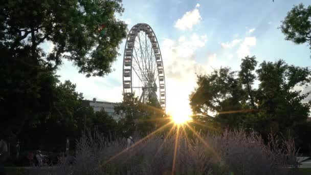 Budapest Hongrie Juillet 2018 Roue Ferris Sur Place Erzsebet Coucher — Video