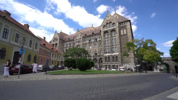 Budapest Hungría Julio 2018 Vista Fachada Del Edificio Del Archivo — Vídeo de stock