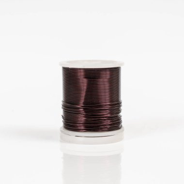 renkli Metalik iplik makarası