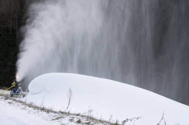 kar topu içinde hareket