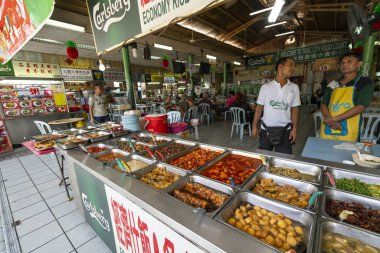 Kuala Lumpur, Malezya. Kuala Lumpur, Malezya, Çin Mahallesi'ndeki sokaklarda Restoran Ocak 2019 A görünümü