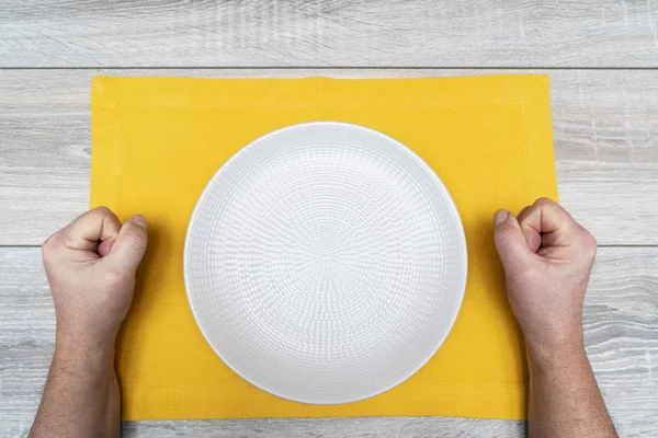 The empty plate — Stock Photo, Image