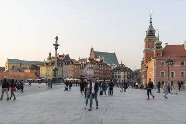 Varşova 'da Zamkowy Meydanı