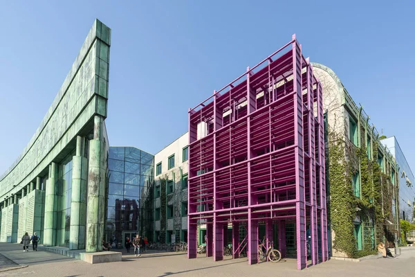 Varşova Üniversitesi librar