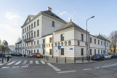 Varşova'da Krallar altında House