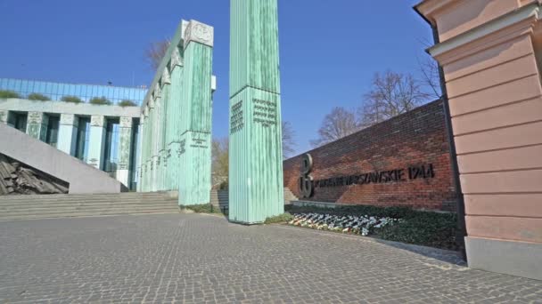 ワルシャワ ポーランド 2019年4月ワルシャワ蜂起記念碑の眺め — ストック動画