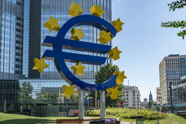 A frankfurti Eurotower — Stock Fotó