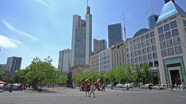 Frankfurt Main Július 2019 Kilátás Emlékműre Goethe Szoborra Azonos Nevű — Stock videók