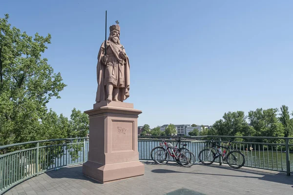 Estatua de Carlomagno en Frankfurt — Foto de Stock