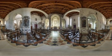 Venzone Sant 'Andrea Apostolo Kilisesi