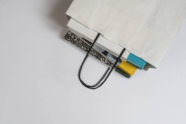 bir kağıt pag kitaplar 