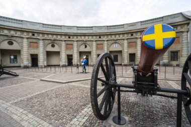 Stockholm Kraliyet Sarayı Dış Avlusu   