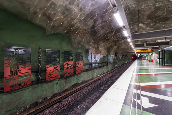 Kungstradgarden Metro Station w Sztokholmie — Zdjęcie stockowe