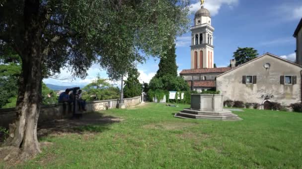 Udine Olaszország 2020 Június Santa Maria Castello Templom Harangtornyának Látképe — Stock videók
