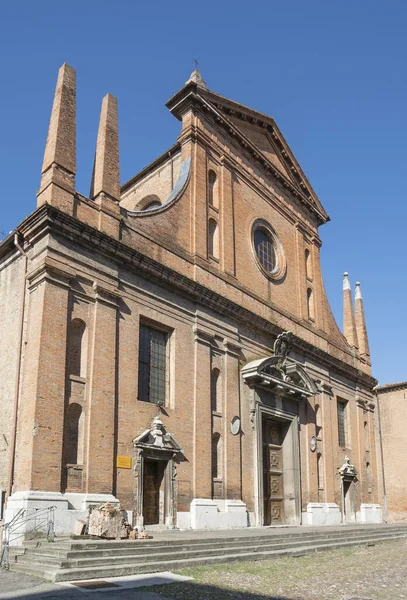 イタリアのフェラーラ 2020年8月6日 イタリアのフェラーラにある聖パウロ教会の外観 — ストック写真