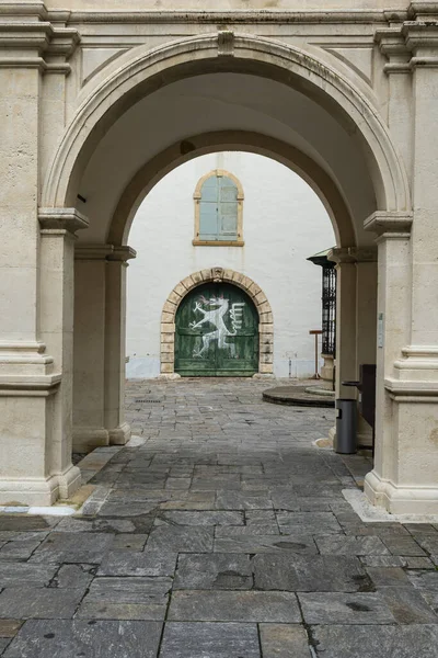 Graz Austria Agosto 2020 Escudo Armas Ciudad Dibujado Una Gran — Foto de Stock