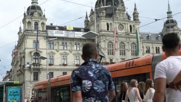 Graz Avusturya Ağustos Tarihi Şehir Merkezindeki Hauptplaz Meydanının Panoramik Görüntüsü — Stok video