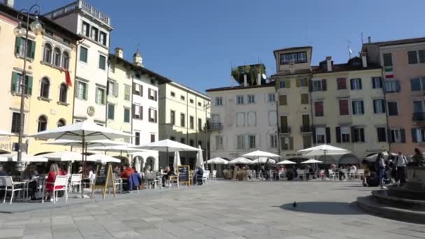Udine Talya Eylül 2020 San Giacomo Meydanı Ndaki Çeşme Güneşli — Stok video