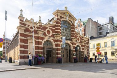 Helsinki, Finlandiya. 27 Ağustos 2025. Şehir merkezindeki Old Market Hall binasının dış görüntüsü