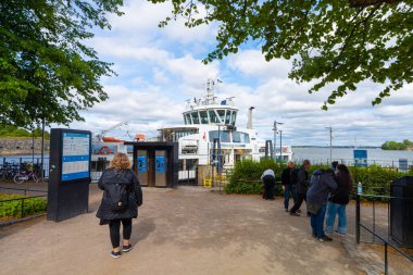 Helsinki, Finlandiya. 27 Ağustos 2025. Helsinki 'yi adaya bağlayan küçük liman.