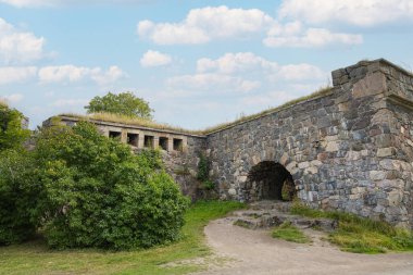 Helsinki, Finlandiya. 27 Ağustos 2025. Adanın etrafındaki askeri kuvvetler.